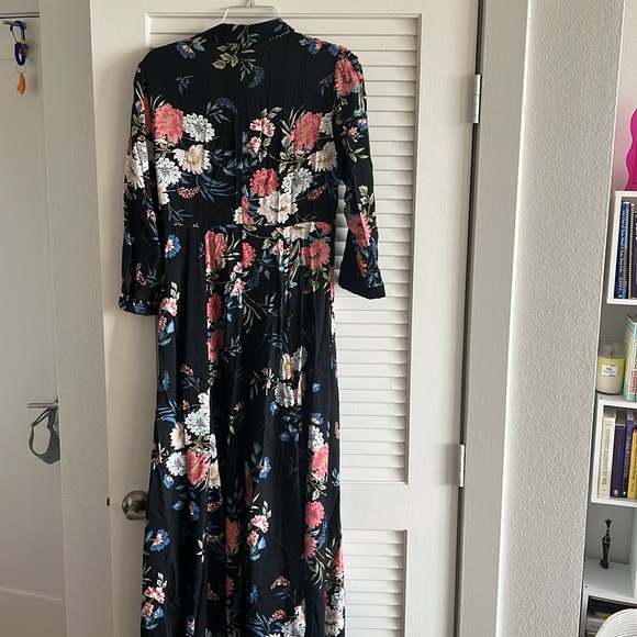 Zara floral long dress w pockets! - Picture 2 of 2